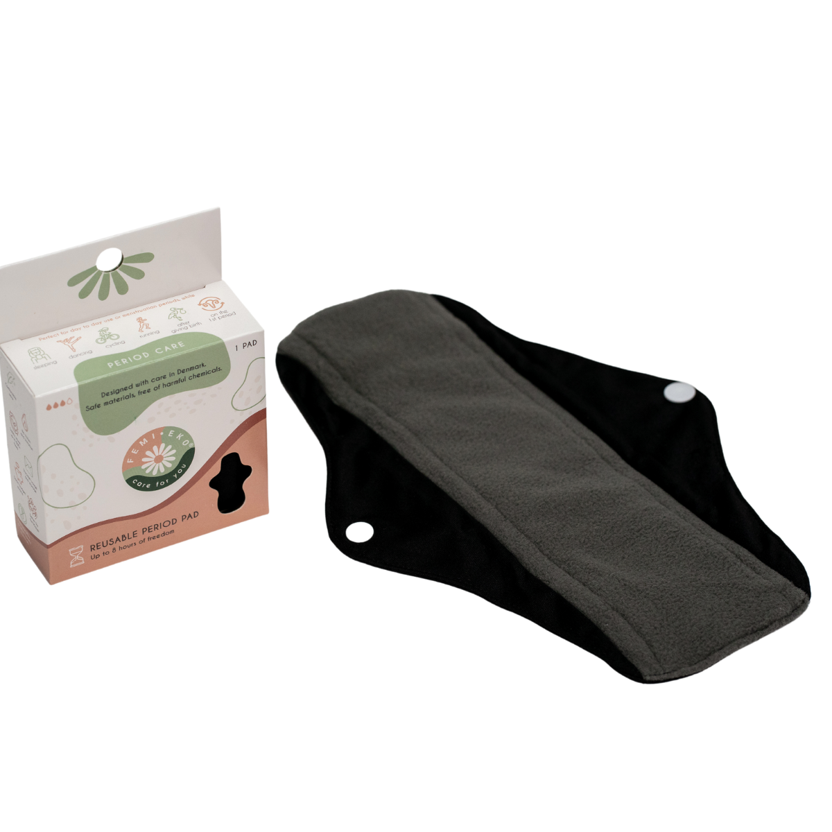 Absorbant menstrual reutilizabil Femi.Eko® de culoare gri închis, alături de ambalajul eco-friendly cu design floral și mesaj de îngrijire sigură.