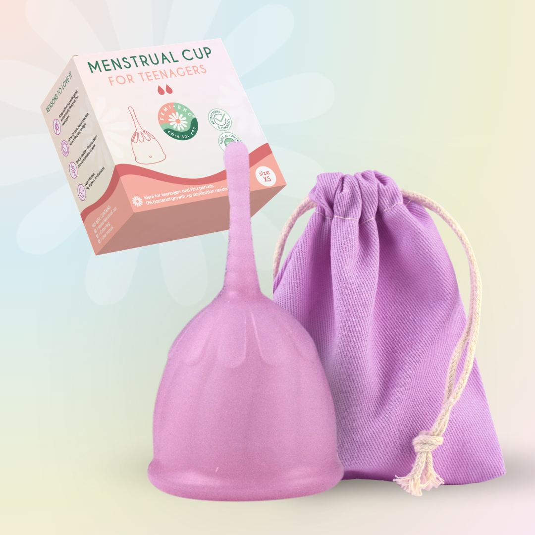 cupa menstruala femieko xs teen mov, conceputa special pentru adolescente si corp tanar