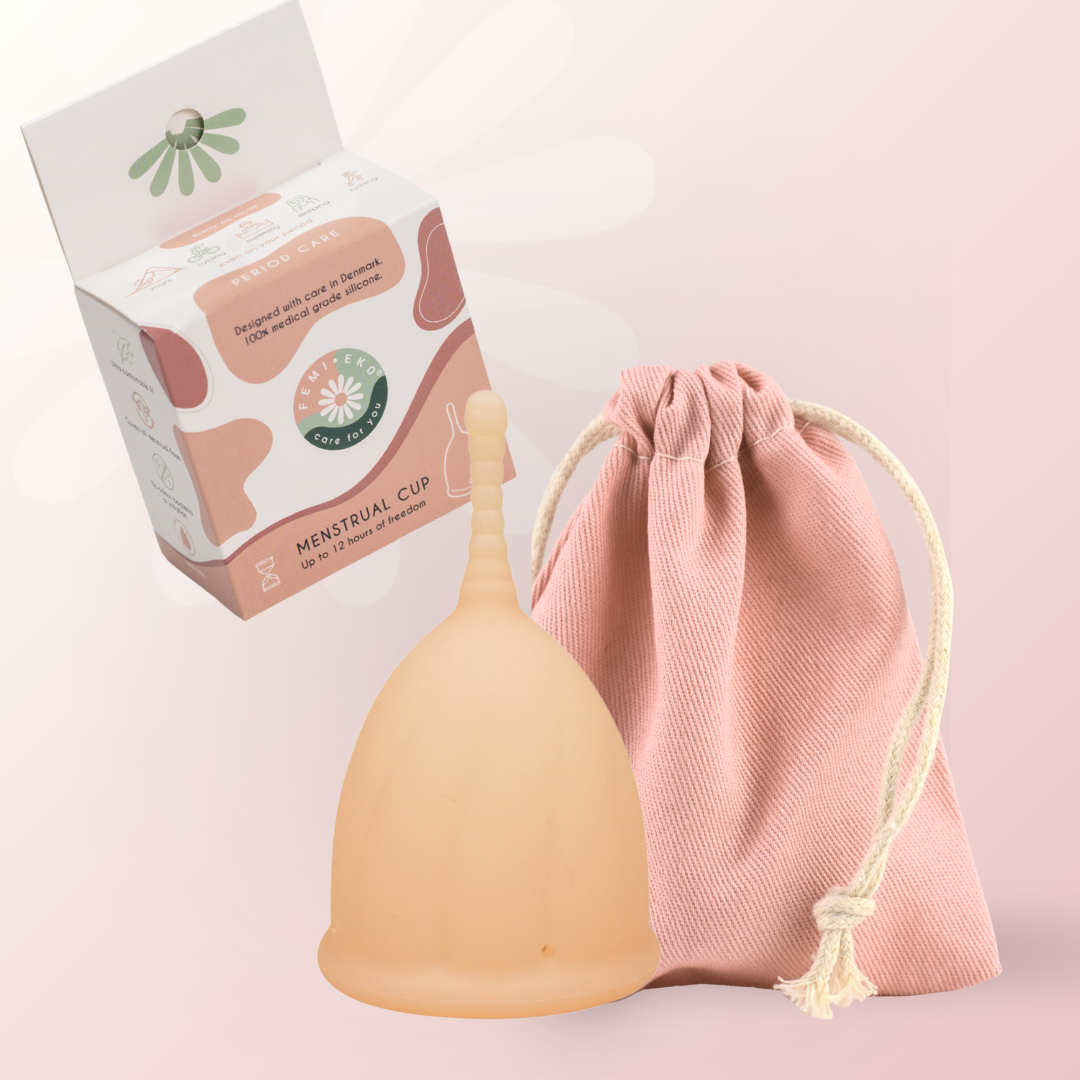 cupa menstruala femieko powder marimea s, usor de introdus si utilizat, design ergonomic