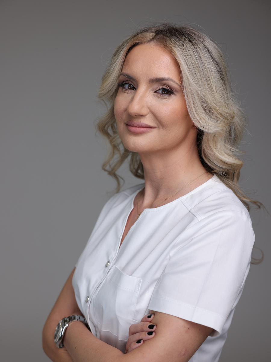 Dr. Iulia Zamfir
