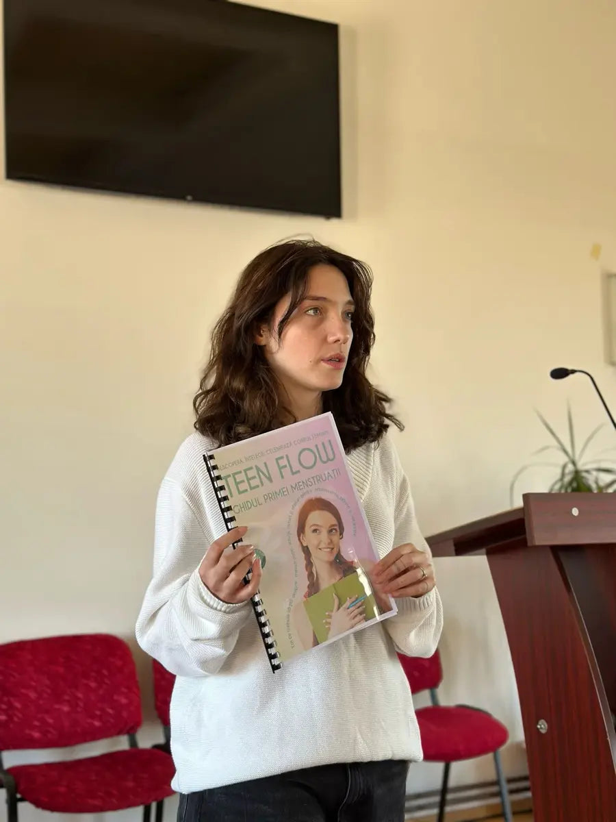 Prezentare Teen Flow în cadrul unei activități din Vaslui