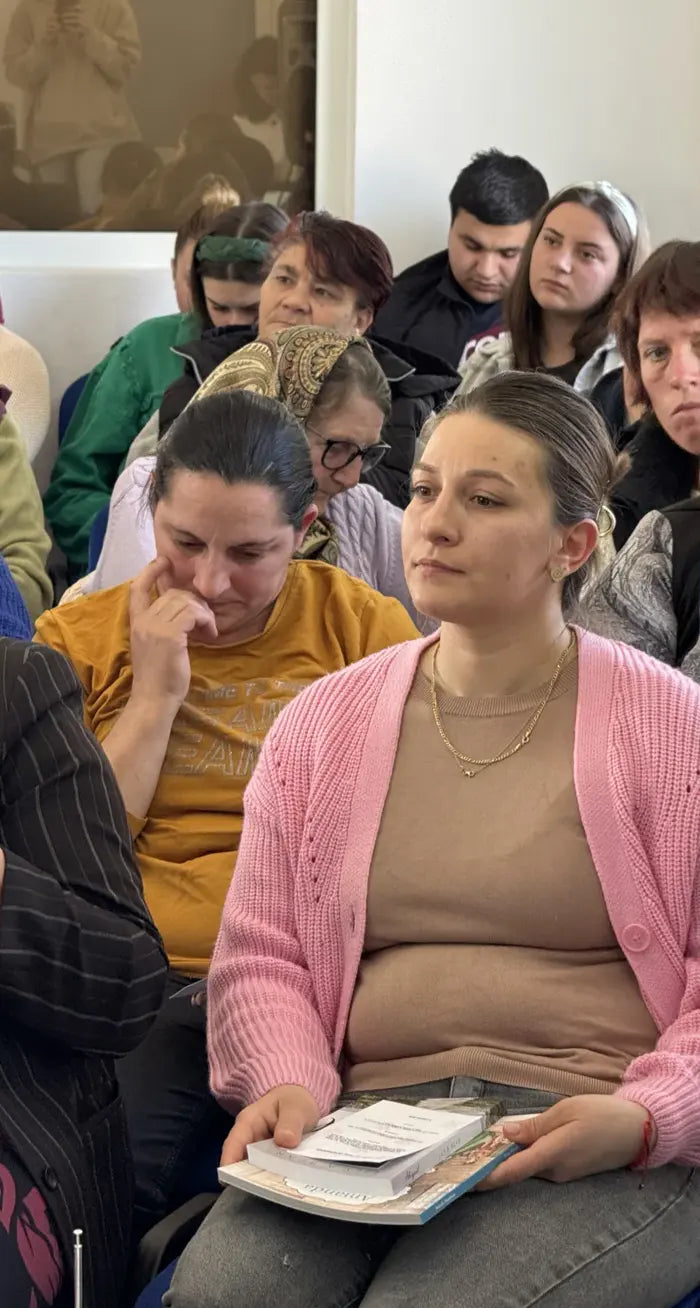 Participante la activitatea documentată în arhiva ONG Vaslui